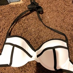 BLACK AND WHITE BIKINI